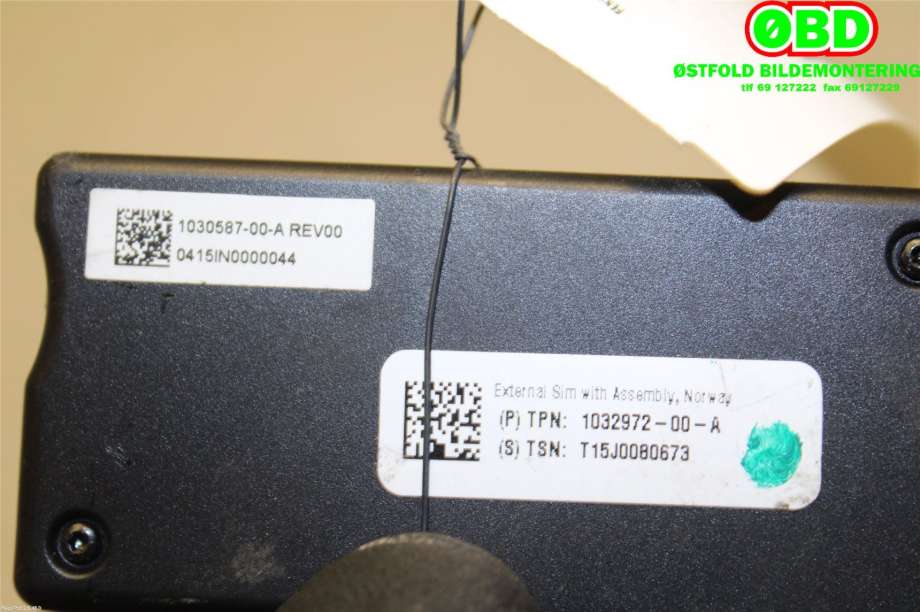Antenne forsterker til Tesla Model S 2013-2016 (Fase 1)  (TESLA|103058700A|103297200A)