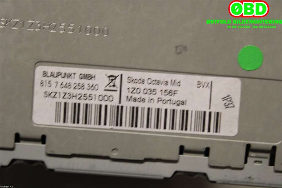 Bilstereo navigasjon til Škoda Octavia 2009-2013 (Type II, Fase 2)  (SKODA|1Z0 035 156 F||1Z0035156F)