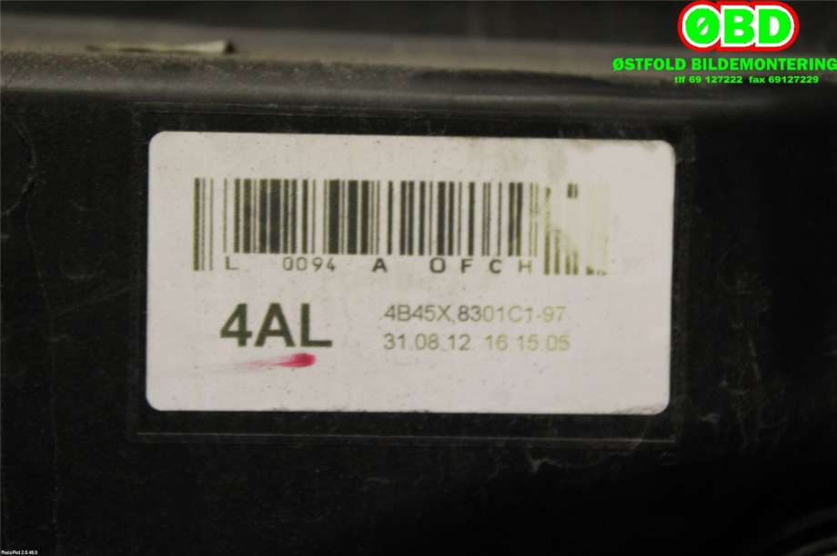 Frontlykt venstre halogen til Mitsubishi Outlander 2012-2015 (Type III, Fase 1)  (MITSUBISHI|8301C197|)