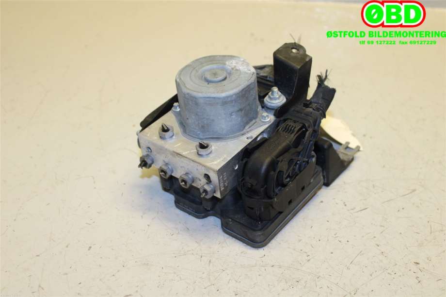 ABS sentral til Mercedes CLA, 2013-2019 (C117) (C117) (MERCEDES|A 009 431 48 12)