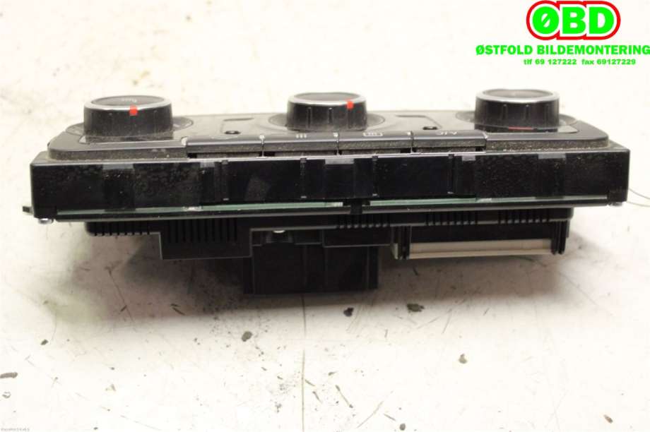 Varmeapparat betjening til VW Caddy 2010-2015 (Type III, Fase 2)  (VOLKSWAGEN|7N0 907 426 BK||7N0907426BK)