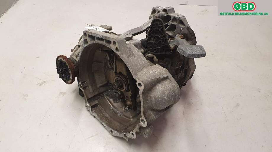 Girkasse manuell 6-trinn til VW Passat 2011-2015 (B7) (B7) (VOLKSWAGEN|02S 300 047 M|MYP|)