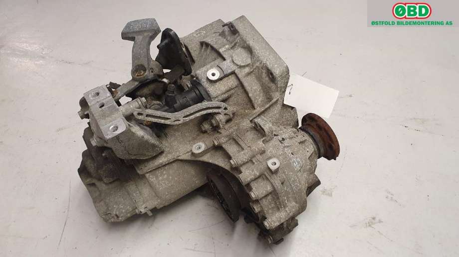 Girkasse manuell 6-trinn til VW Passat 2011-2015 (B7) (B7) (VOLKSWAGEN|02S 300 047 M|MYP|)