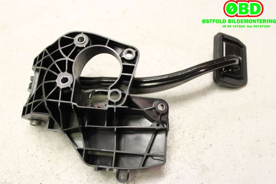 Pedal gass/brems/clutch til Tesla Model 3 2018-2023 (Fase 1)  (TESLA|1044691-00-D|)