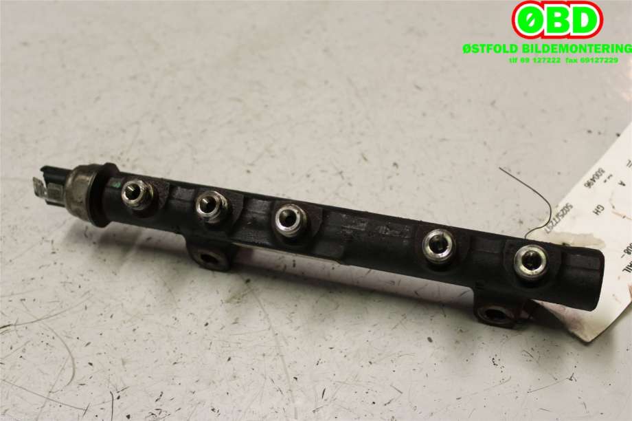 Dyseskinne (fuelrail) til Volvo V50 2007-2012 (Fase 2) (VOLVO|31422169||9685297580)