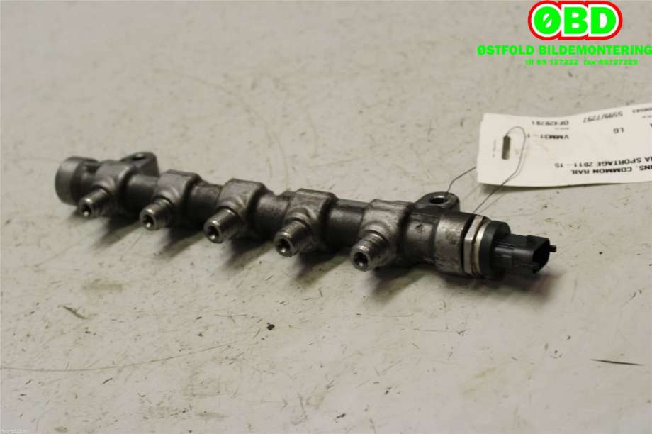Dyseskinne (fuelrail) til Kia Sportage 2010-2016 (Type III)  (KIA|314002A420|0445214181|)