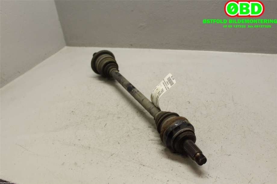 Drivaksel høyre bak til BMW 7-Serie 2009-2015 (F01/F02/F03/F04) (F01/F02/F03/F04) (BMW|33207566074||7566074)