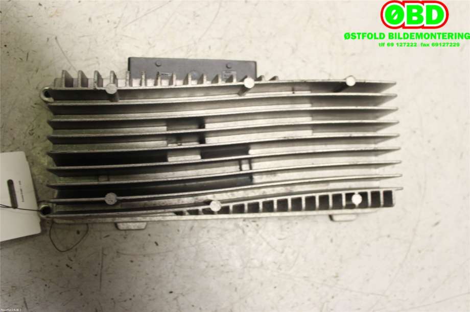 Bilstereo forsterker til Audi A4 2007-2014 (Type IV) (B8) (B8) (AUDI|8R0 035 223 F||8R0035223F)