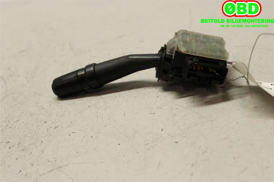 Bryter lys til Toyota Land Cruiser 120 2002-2009  (TOYOTA|8465260811|)