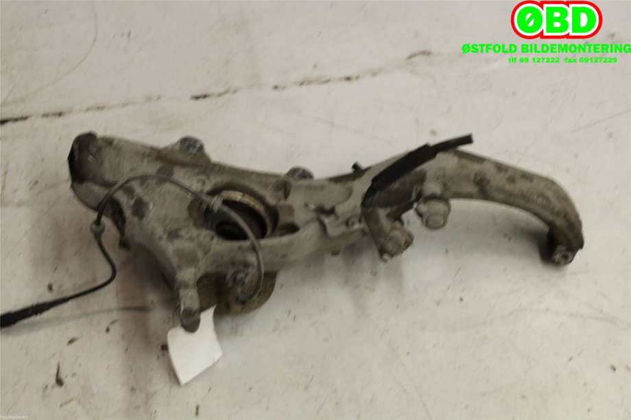 Kardang klokke bak til Mercedes C-Klasse 2011-2014 (Fase 2) (W204) (W204) (MERCEDES|A 207 350 03 14|)