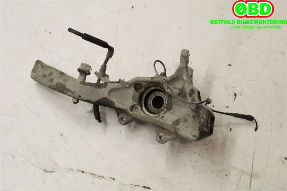 Kardang klokke bak til Mercedes C-Klasse 2011-2014 (Fase 2) (W204) (W204) (MERCEDES|A 207 350 03 14|)