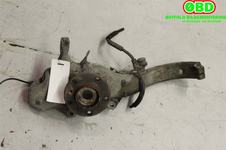 Kardang klokke bak til Mercedes C-Klasse 2011-2014 (Fase 2) (W204) (W204) (MERCEDES|A 207 350 03 14|)