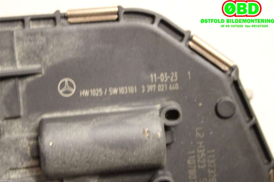 Viskermotor frontrute til Mercedes C-Klasse 2011-2014 (Fase 2) (W204) (W204) (MERCEDES||3397021440)