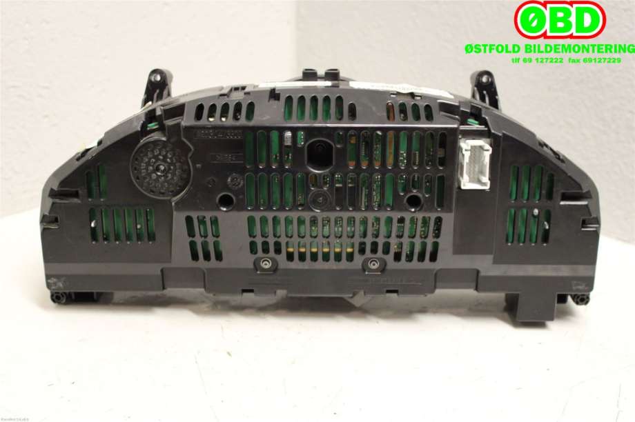 Instrumentpanel til Mercedes C-Klasse 2011-2014 (Fase 2) (W204) (W204) (MERCEDES|A 204 900 24 08|A 204 900 41 08|2049002408)