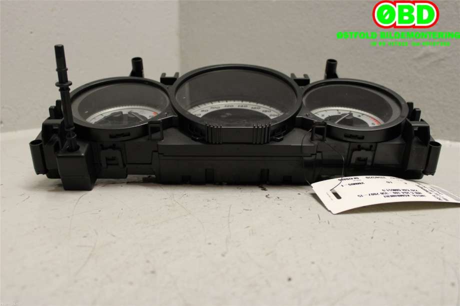 Instrumentpanel til Mercedes C-Klasse 2011-2014 (Fase 2) (W204) (W204) (MERCEDES|A 204 900 24 08|A 204 900 41 08|2049002408)