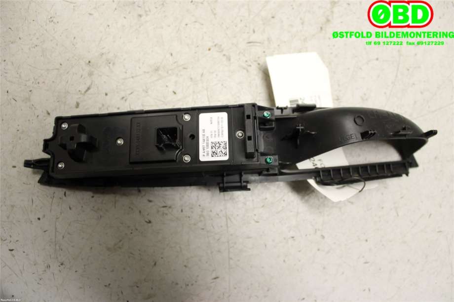 Bryter ruteheis til Ford Focus 2011-2014 (Type III, Fase 1)  (FORD|2029540||AM5T14A132AA)