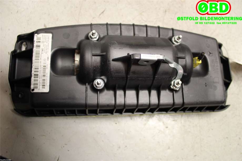 Airbag passasjer til Mercedes C-Klasse 2011-2014 (Fase 2) (W204) (W204) (MERCEDES|A 204 860 12 00||2078603902)
