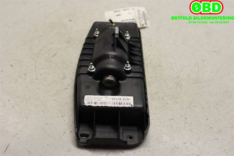 Airbag passasjer til Mercedes C-Klasse 2011-2014 (Fase 2) (W204) (W204) (MERCEDES|A 204 860 12 00||2078603902)