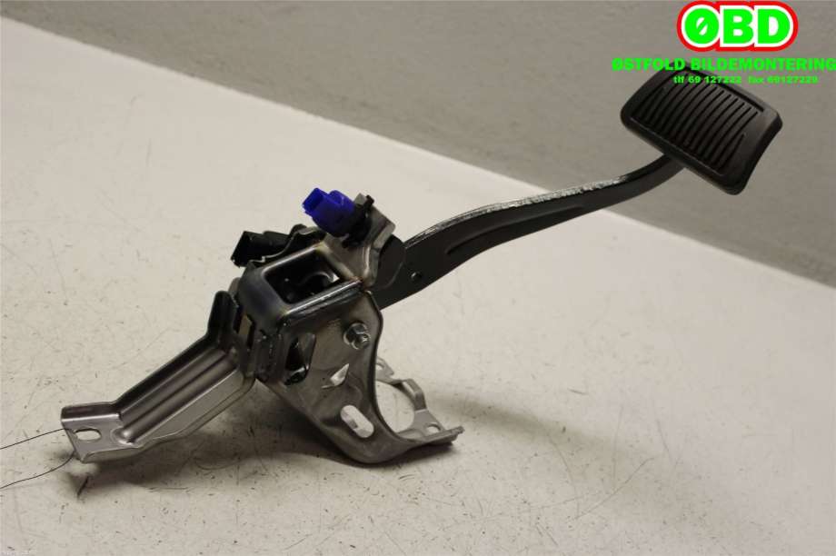 Pedal gass/brems/clutch til Kia e-Soul 2019-->> (Type III) (KIA|32800J2100|)