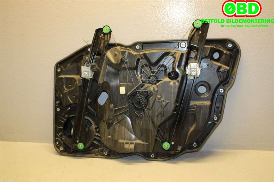 Ruteheis til VW Touareg 2010-2018 (Type II)  (|7P6837755B)