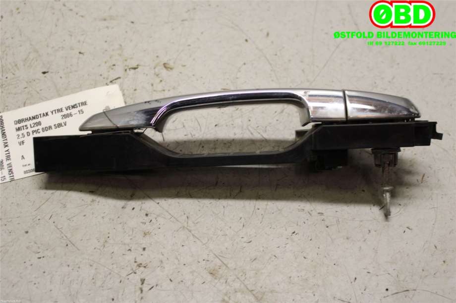 Dørhåndtak utv venstre foran til Mitsubishi L200 2006-2015 (Type IV)  (MITSUBISHI|5716A032|5716A033|)
