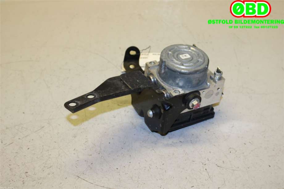 ABS sentral til Mitsubishi Outlander 2012-2015 (Type III, Fase 1)  (MITSUBISHI|4670A993|)