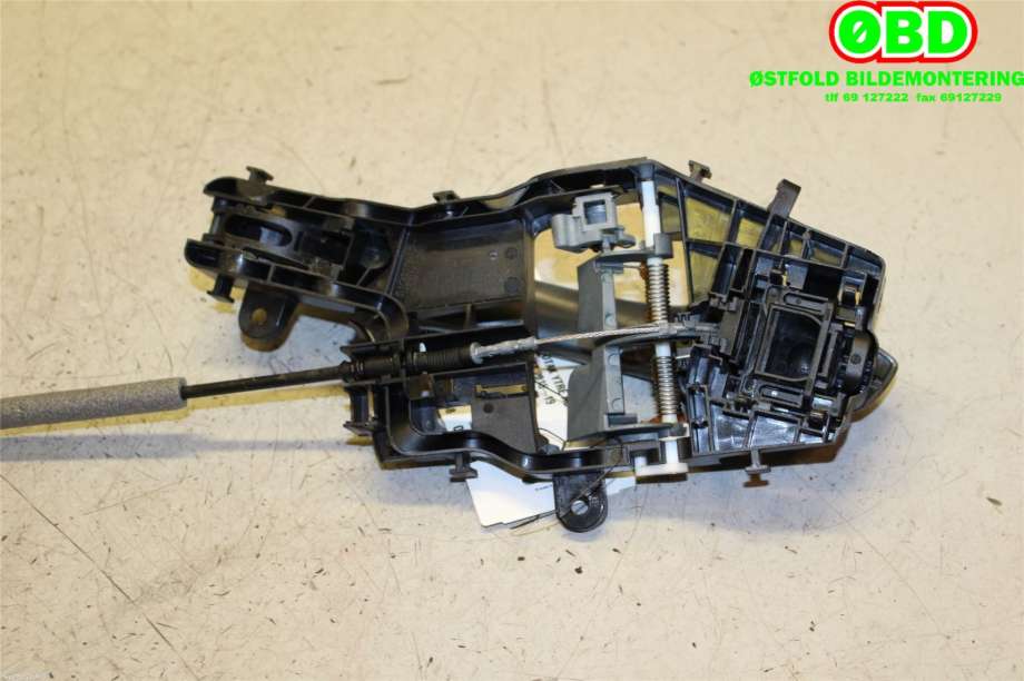 Dørhåndtak utv høyre bak til VW Passat 2015-2019 (Fase 1) (B8) (B8) (VOLKSWAGEN|510 837 206 J|510 837 812 H|)