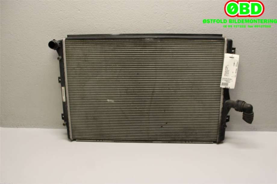 Radiator (automat gir) til VW Touran 2010-2015 (Type I, Fase 3) (VOLKSWAGEN|1K0 121 251 DM|1K0 121 251 AB|)