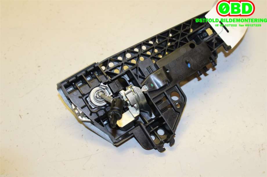 Dørhåndtak utv venstre foran til Audi A4, Allroad 2009-2016 (Type I) (B8) (B8) (AUDI|8T0 837 205 A|)