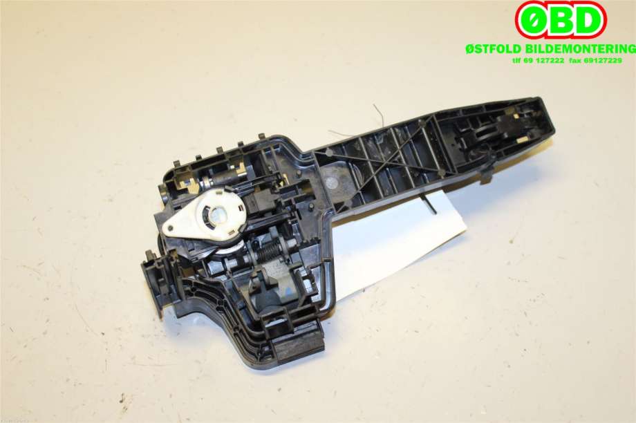 Dørhåndtak utv venstre foran til Mercedes Vito 2014-->> (W447) (W447) (MERCEDES|A 447 760 00 59|A 447 760 00 34|)