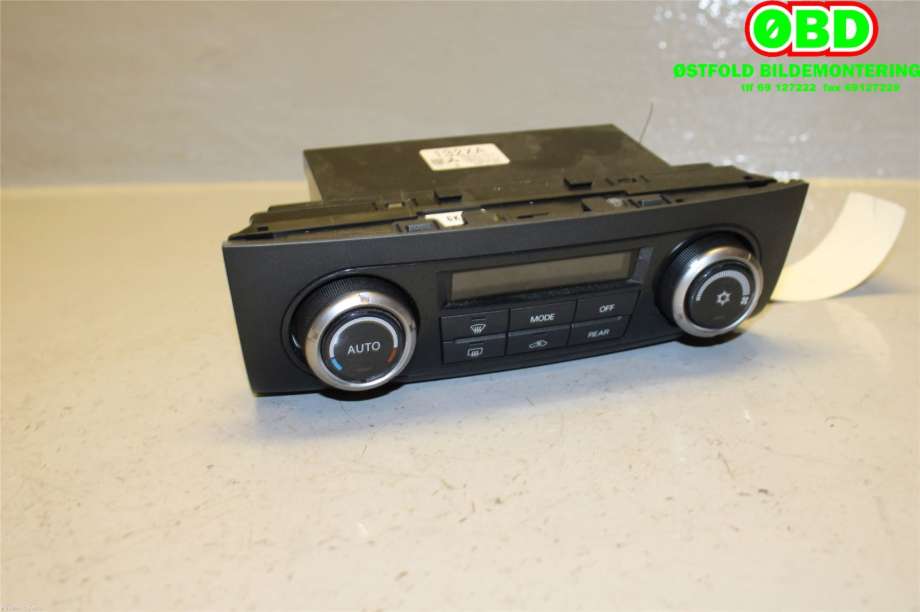 Varmeapparat betjening til Mitsubishi Pajero 2007-2016 (Type IV, Fase 1) (MITSUBISHI|7820A132XA|)