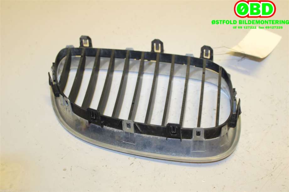 Grill venstre til BMW 5-Serie 2003-2010 (E60/E61) (E60/E61) (BMW|51 13 7 027 061|)