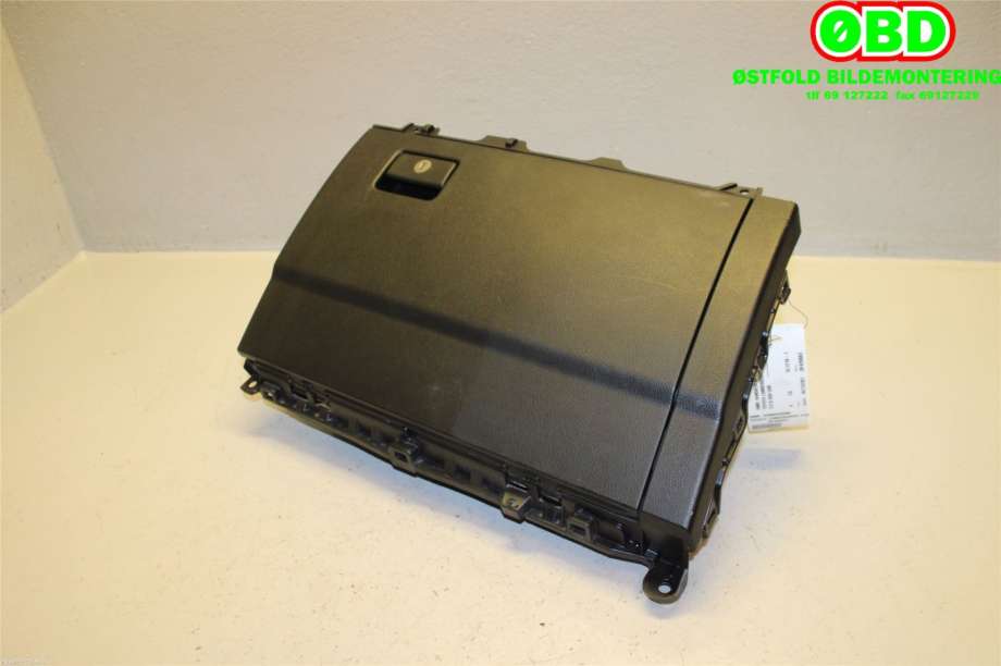 Hanskerom til Toyota Land Cruiser 150 2010-2013 (Fase 1) (TOYOTA|5555060210C0|)