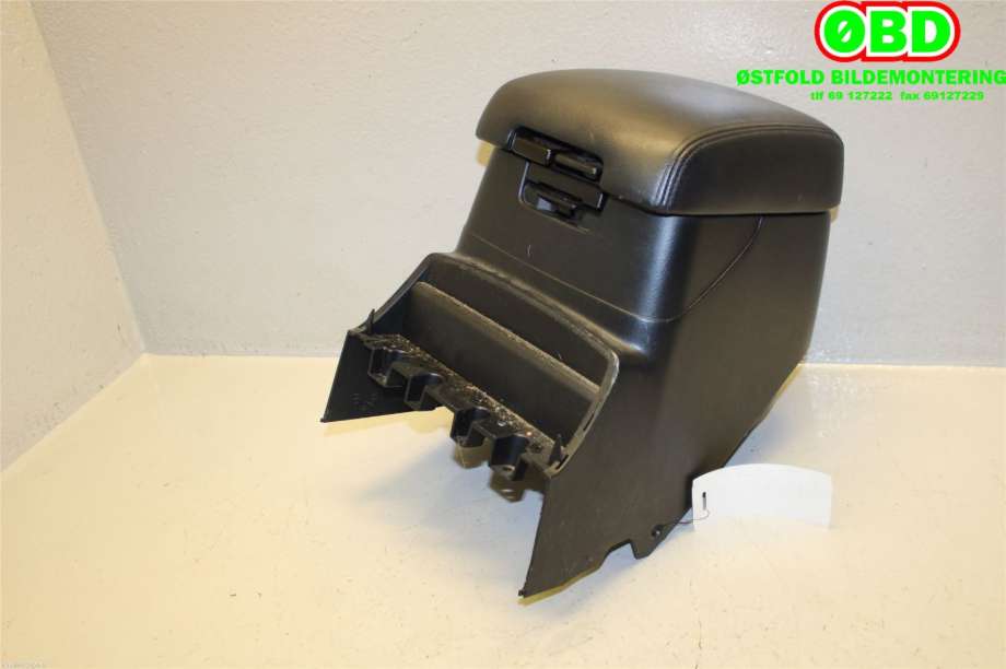 Sete armlene lokk til Mitsubishi Pajero 2007-2016 (Type IV, Fase 1)  (MITSUBISHI|8011A523XA|)