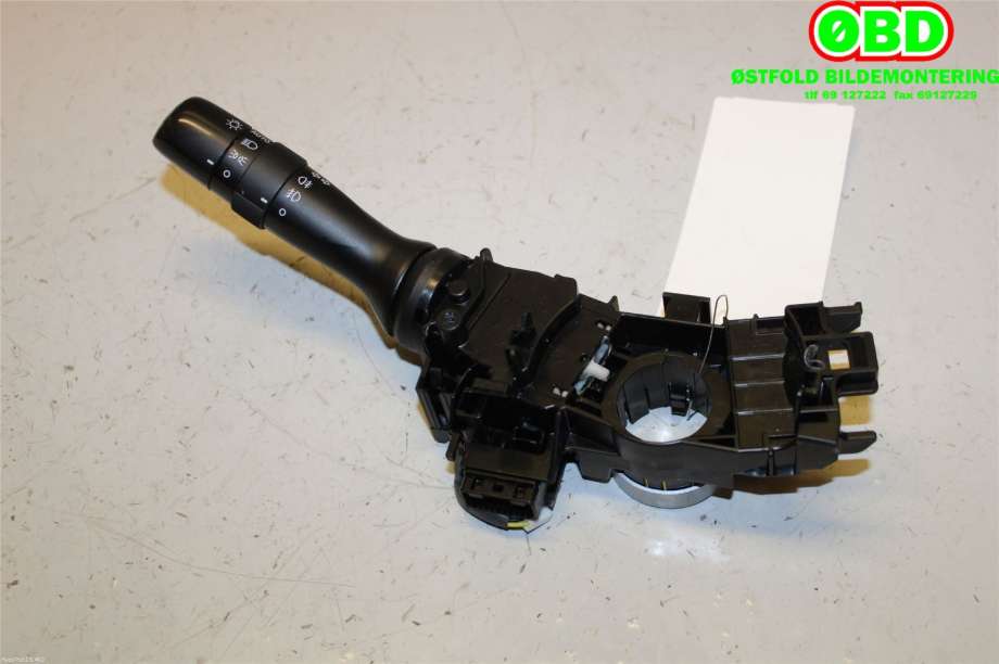 Bryter blink til Toyota Land Cruiser 150 2010-2013 (Fase 1) (TOYOTA|8414030311|)