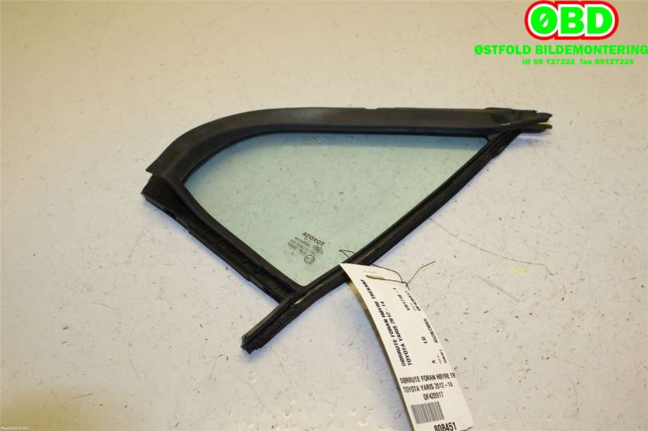 Diverse deler til Toyota Yaris 2012-2014 (Type III, Fase 1)  (TOYOTA|681250D021|)