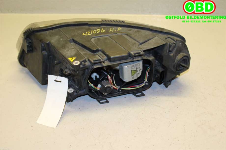Frontlykt høyre xenon til Audi A6 2005-2008 (Type III, Fase 1) (C6) (C6) (AUDI|4F0 941 030 AK|4F0 941 030 FF|)