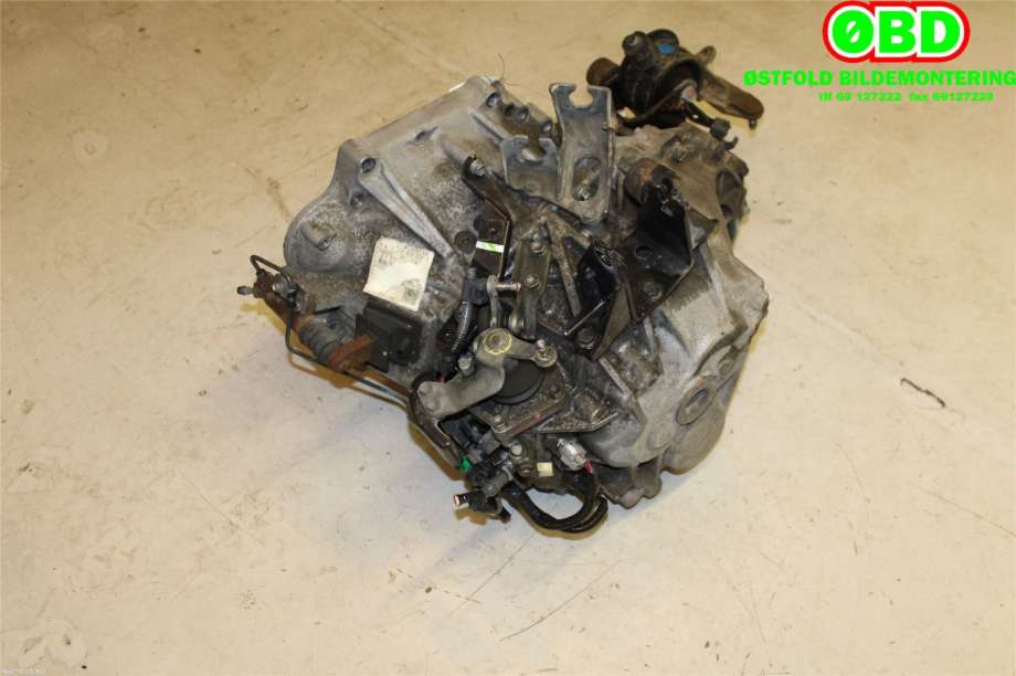 Girkasse manuell 6-trinn til Toyota Avensis 2009-2015 (Type III, Fase 1)  (TOYOTA|3030020A90|)