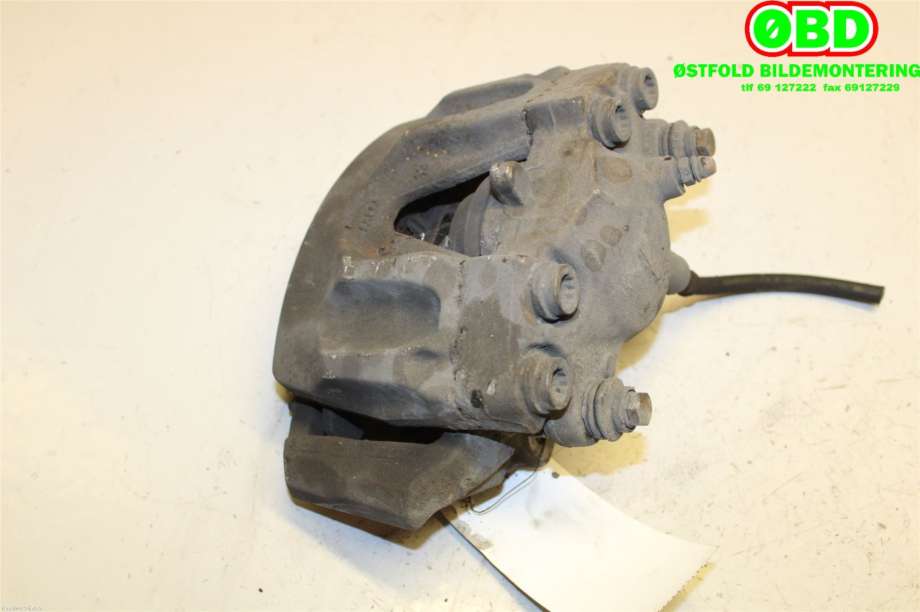 Bremsecaliper venstre foran til Mercedes CLS 2011-2017 (C218) (C218) (MERCEDES|A 204 421 35 81|)