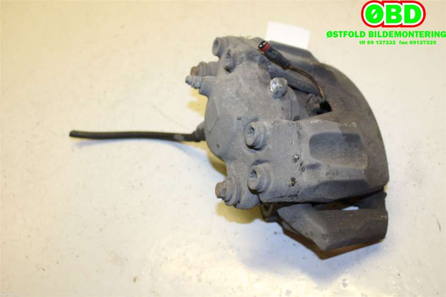Bremsecaliper høyre foran til Mercedes CLS 2011-2017 (C218) (C218) (MERCEDES|A 204 421 36 81|)