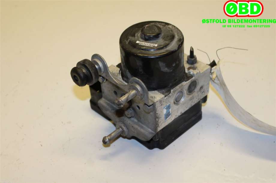 ABS sentral til VW Transporter / Caravelle 2009-2015 (Fase 2) (T5) (T5) (VOLKSWAGEN|7E0 614 517 A||7E0614517A)