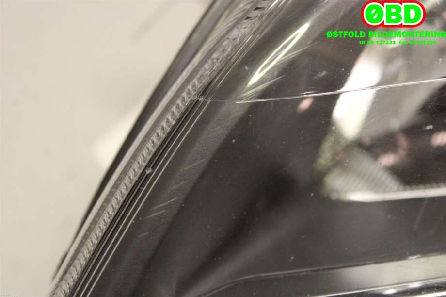 Frontlykt venstre halogen til Fiat Doblo 2010-->> (Type II)  (FIAT|51974244|)
