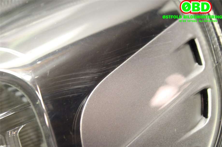 Frontlykt venstre halogen til Fiat Doblo 2010-->> (Type II)  (FIAT|51974244|)