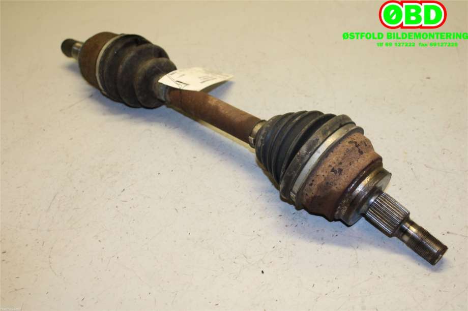 Drivaksel venstre foran til Mercedes GL 2006-2012 (X164) (X164) (MERCEDES|A 164 330 20 01|)