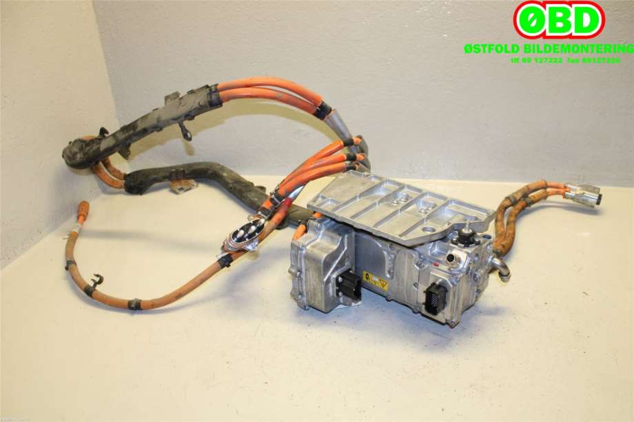 Inverter hybrid til Mercedes C-Klasse 2014-2018 (Fase 1) (W205) (W205) (MERCEDES|A 205 900 64 15|A 205 900 09 36|2059006415)