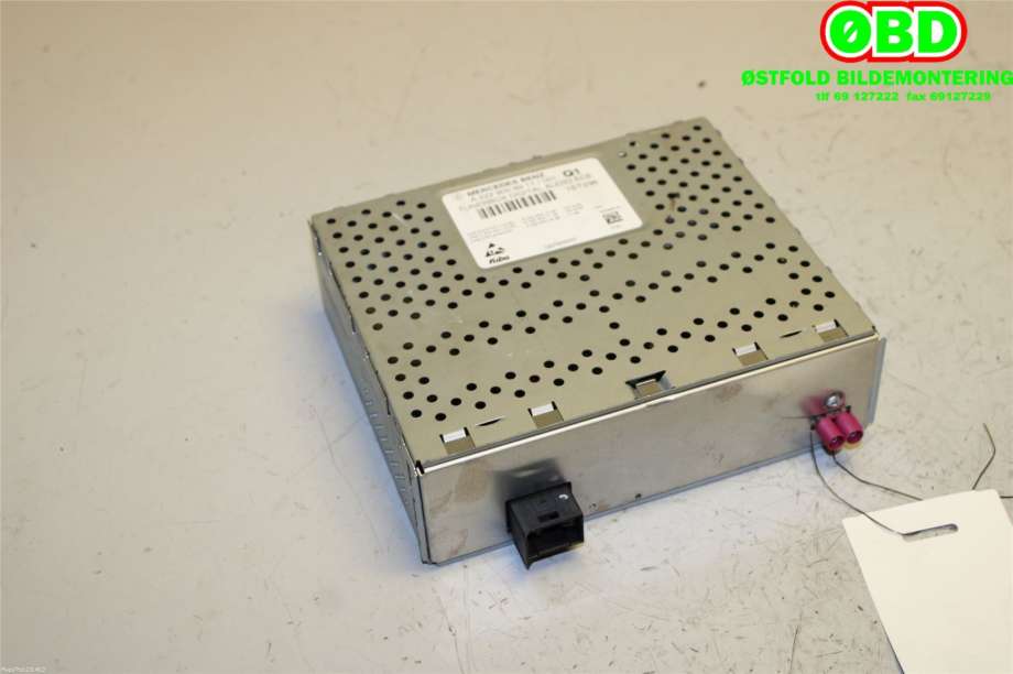 Bilstereo diverse til Mercedes C-Klasse 2014-2018 (Fase 1) (W205) (W205) (MERCEDES|A 222 900 89 11|A 222 900 53 17|2229008911)