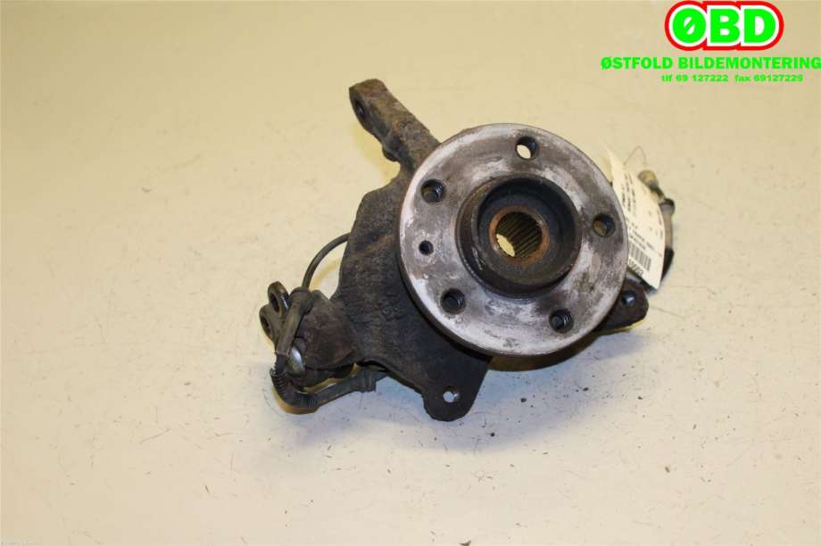 Hjulspindel høyre foran til Renault Trafic 2006-2014  (RENAULT|8200224361|8200630533|)