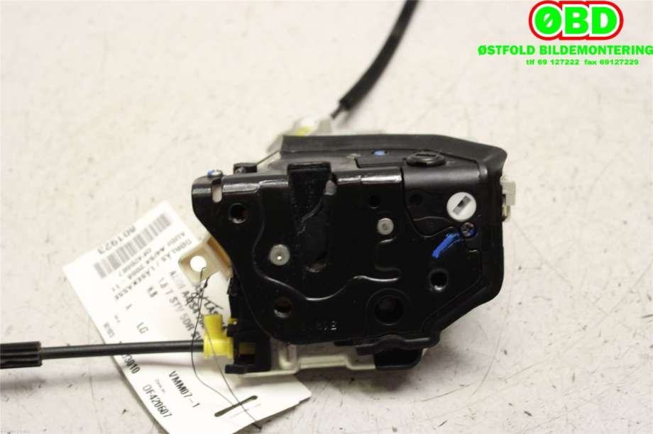 Låsekasse høyre bak til Audi A4 2007-2014 (Type IV) (B8) (B8) (AUDI|8K0 839 016 C|8K0 839 016 F|)