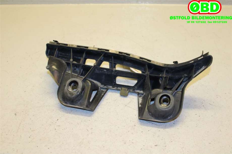Diverse deler til Mercedes CLA 2013-2019 (C117) (C117) (MERCEDES|A 117 885 07 65|)