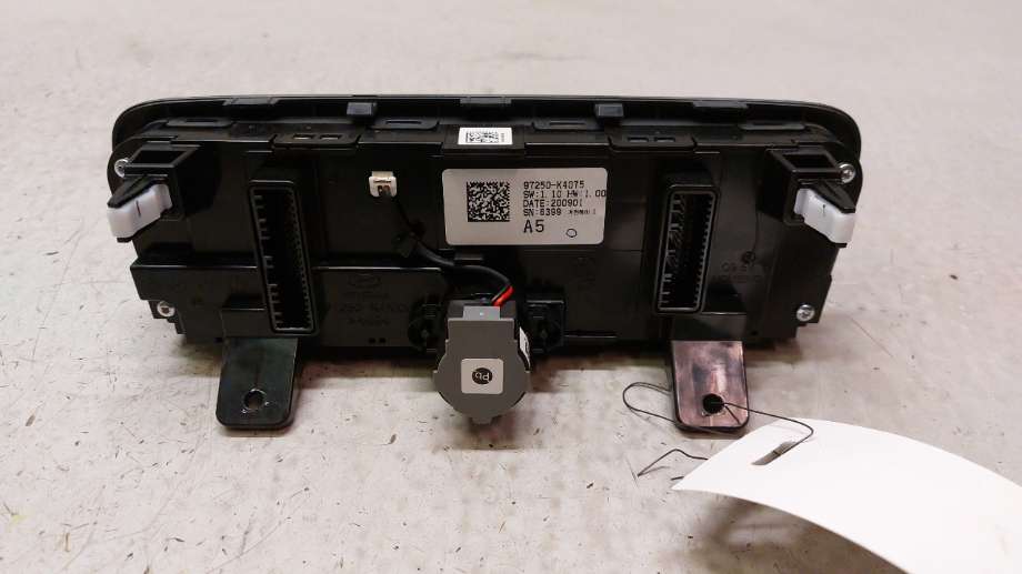 Varmeapparat betjening til Hyundai Kona 2017-2021 (Type I, Fase 1)  (HYUNDAI|97250K4075SPS|)